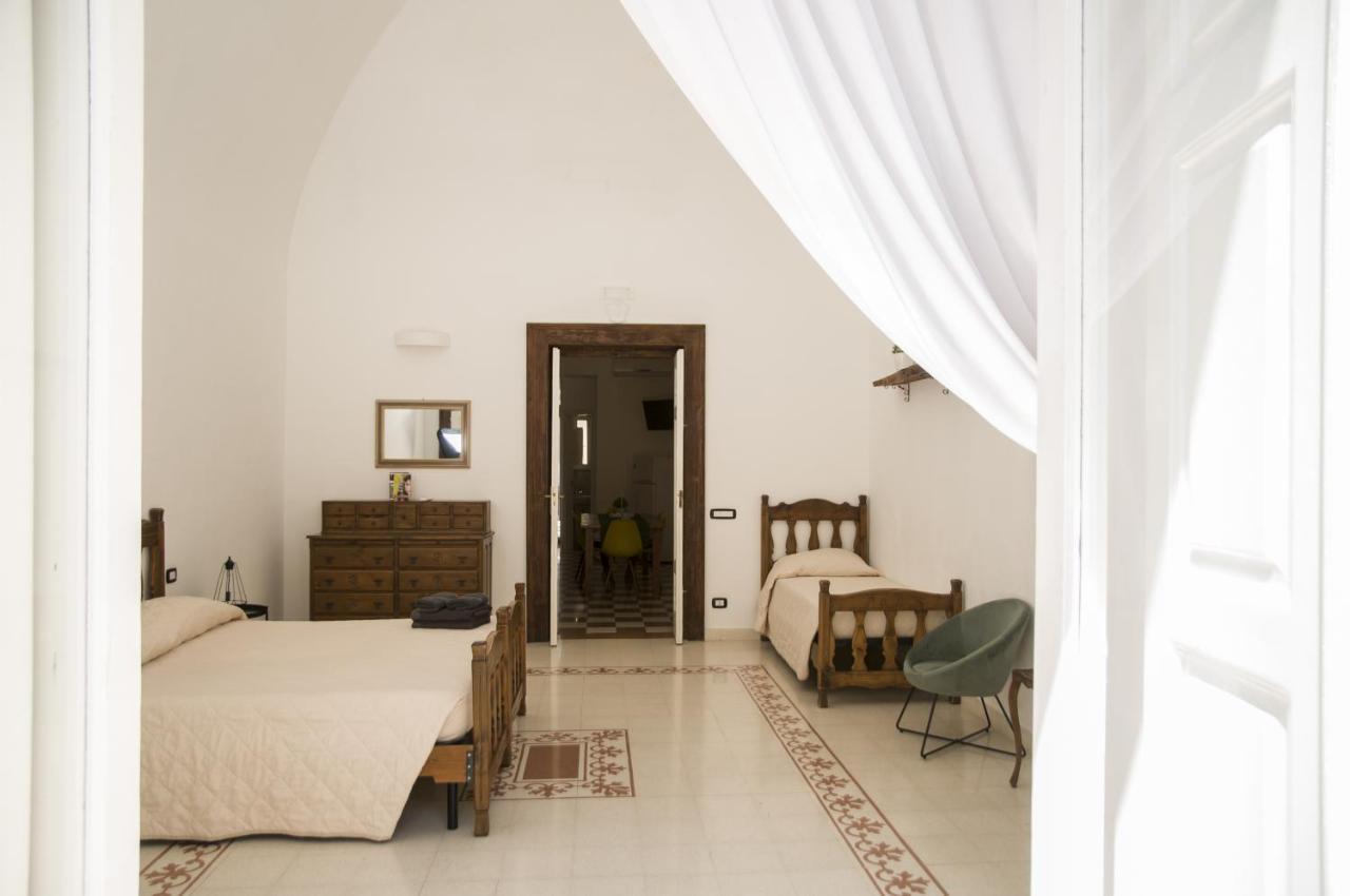 Palazzo Italia Apartments Bari Exterior photo