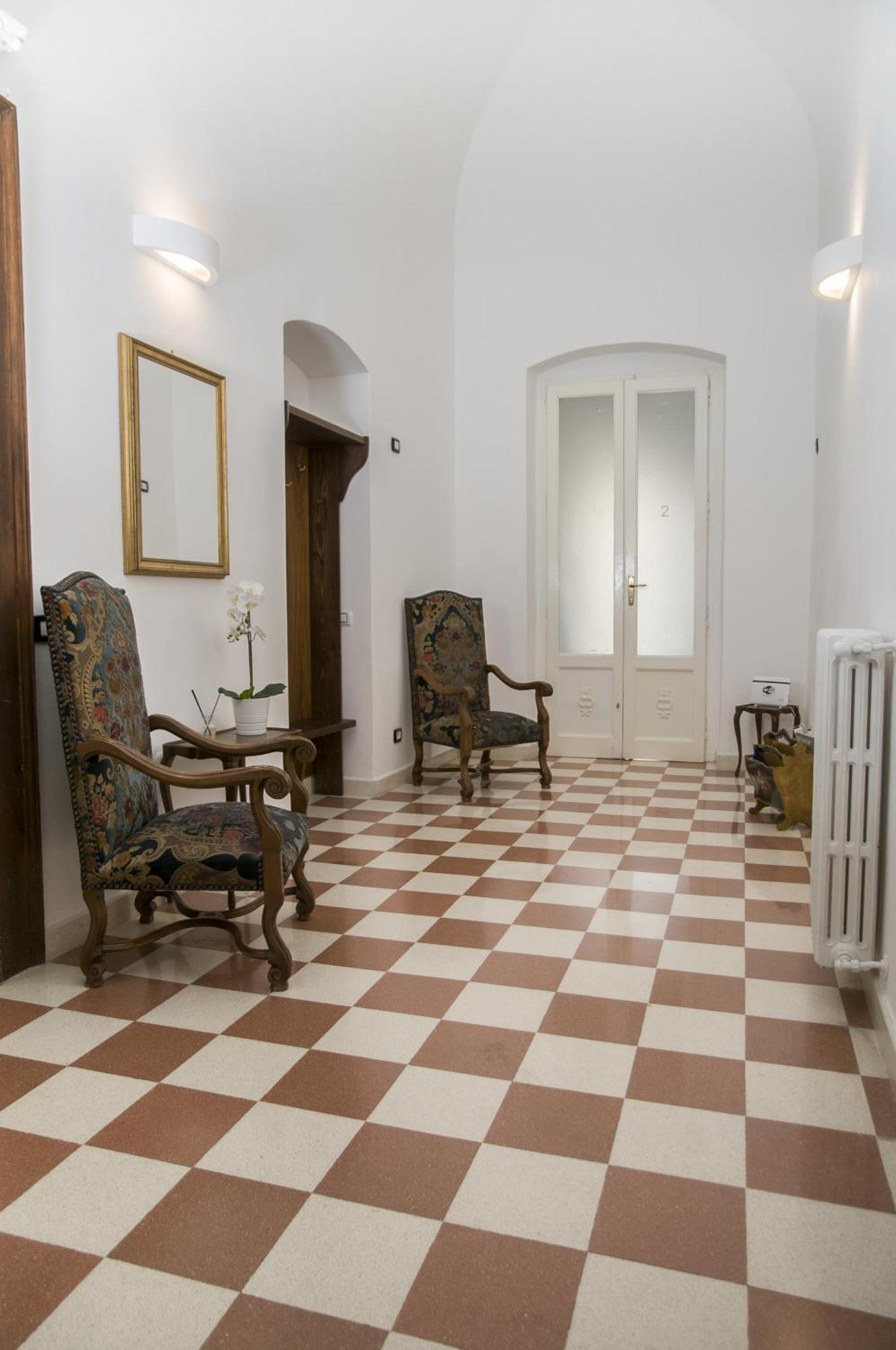 Palazzo Italia Apartments Bari Exterior photo