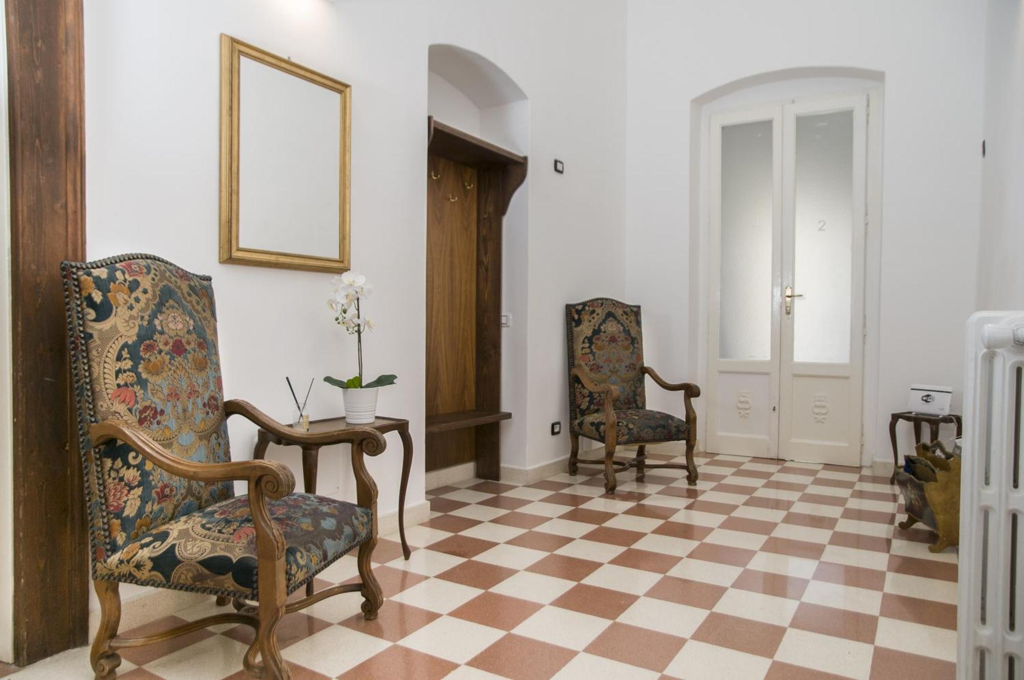 Palazzo Italia Apartments Bari Exterior photo